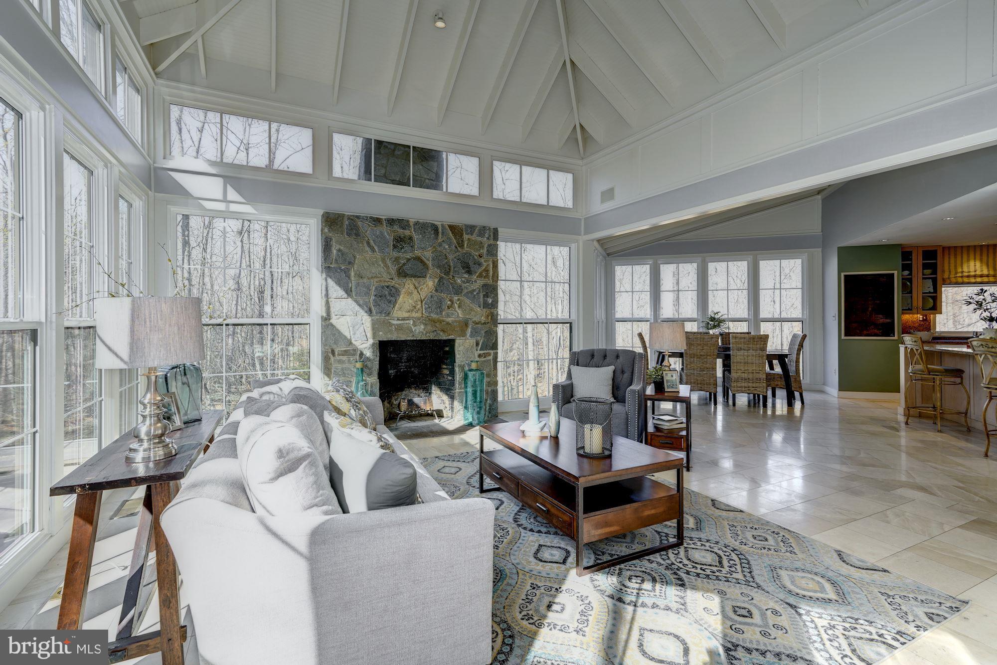 2008 Roundhouse Road Vienna, VA 22181 - Photo 17 of 71 Great rm w/ adjoining kitchen fills with sunlight!