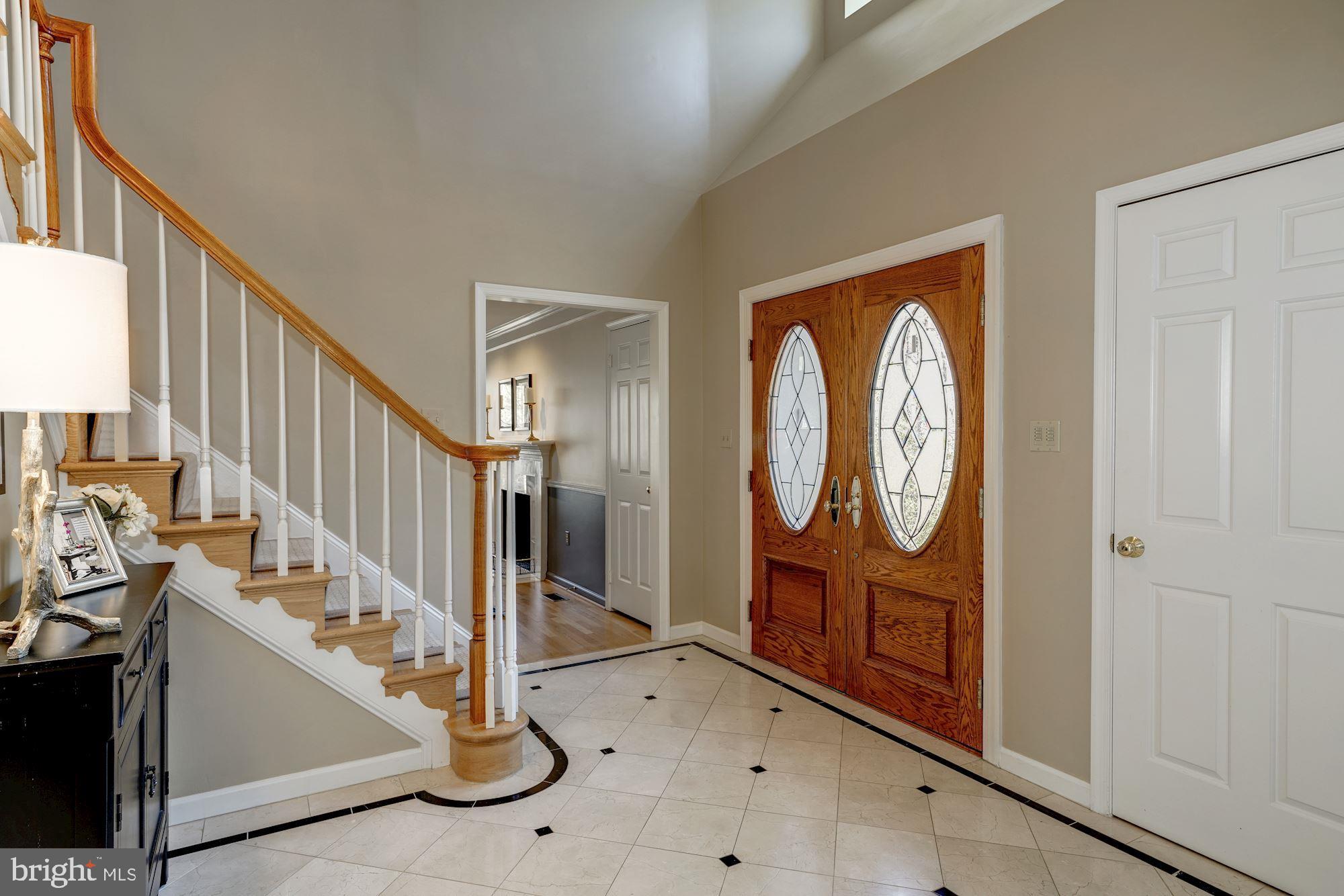 2008 Roundhouse Road Vienna, VA 22181 - Photo 4 of 71 Spacious 2 story foyer greets your guests