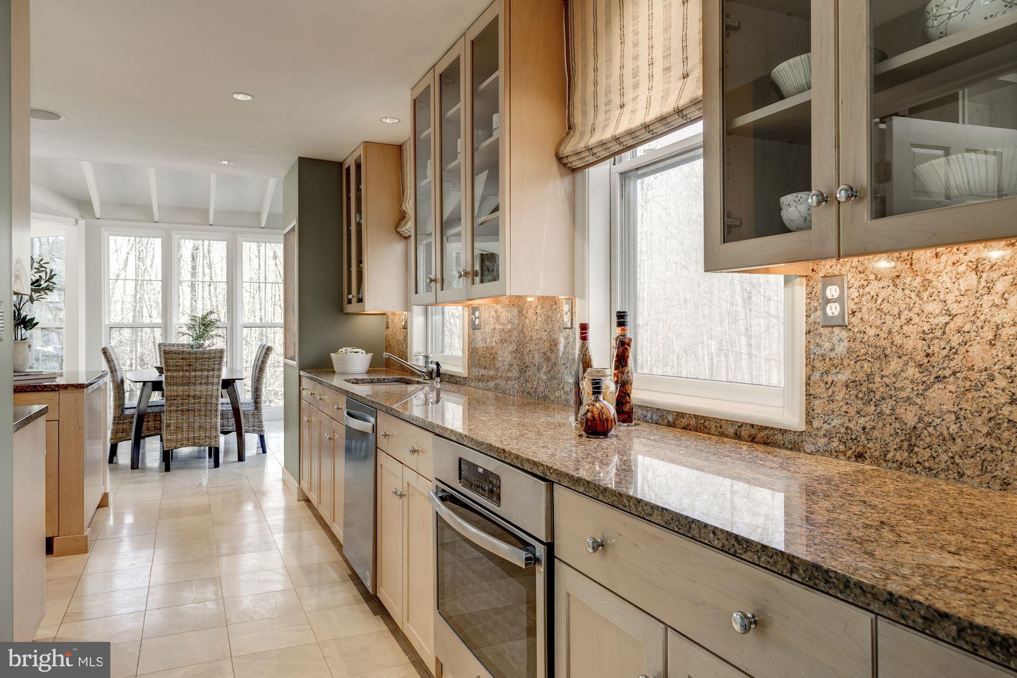 2008 Roundhouse Road Vienna, VA 22181 - Photo 31 of 71 Sleak design, open concept kitchen has is all!!