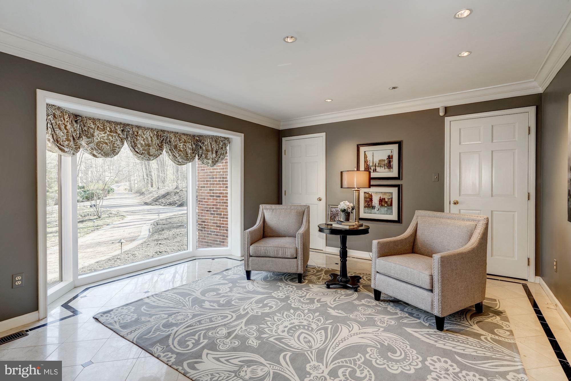 2008 Roundhouse Road Vienna, VA 22181 - Photo 6 of 71 Living room w/ bay window and views of setting