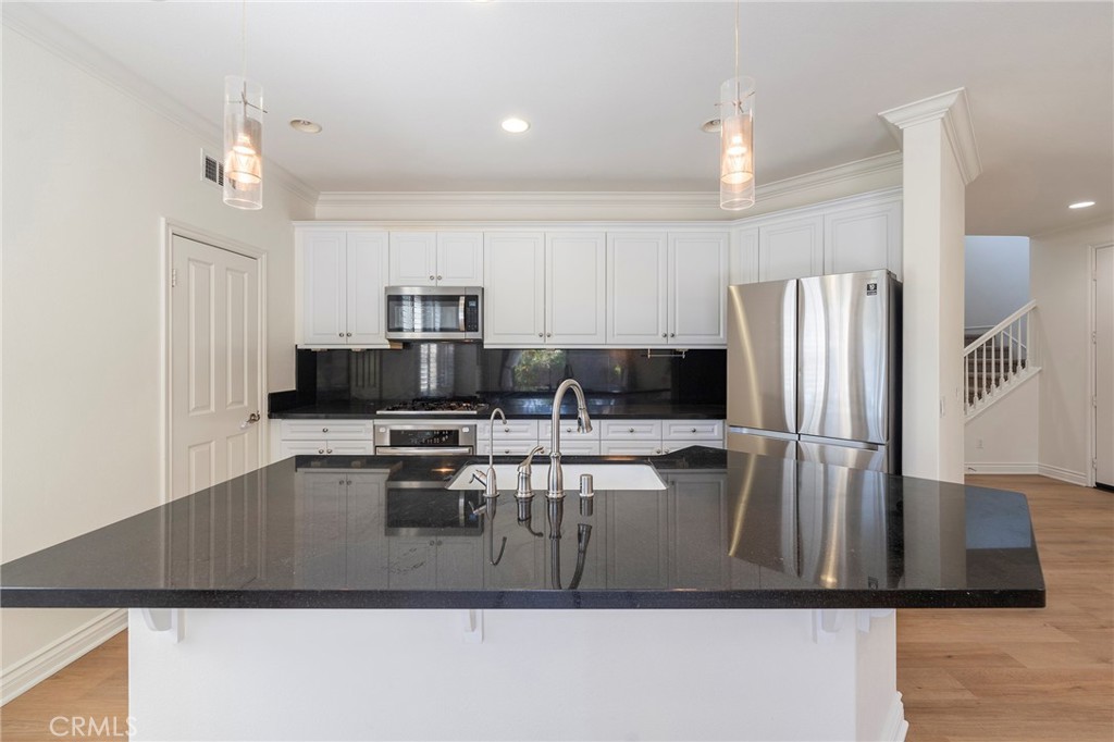 185 Pathway Irvine, CA 92618 - Photo 15 of 45