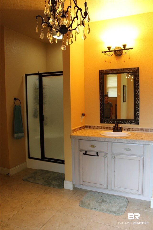 9051 Hammock Road Elberta, AL 36530 - Photo 9 of 32 Master Bath View 2