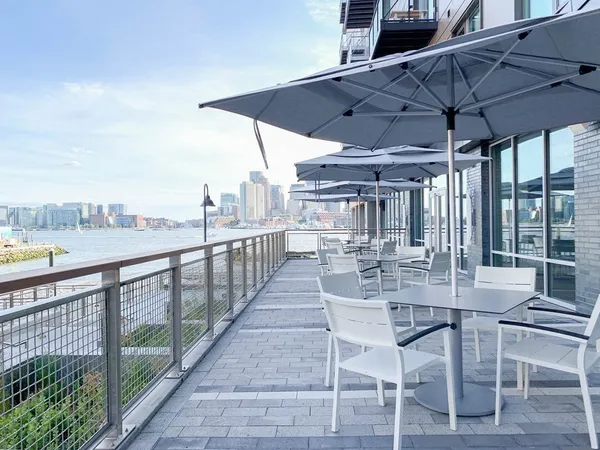 $3,750 | 65 Lewis Street, Unit 511, Boston, MA 02128
