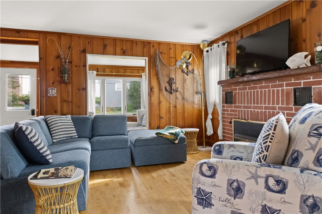 24 Dunes Road Narragansett, RI 02882 - Photo 7 of 48