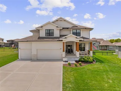 $700,000 | 9280 Barth Road, Lenexa, KS 66227