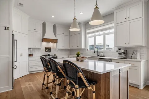 $700,000 | 9280 Barth Road, Lenexa, KS 66227