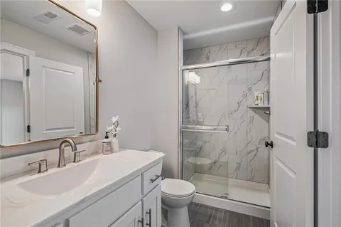 $700,000 | 9280 Barth Road, Lenexa, KS 66227