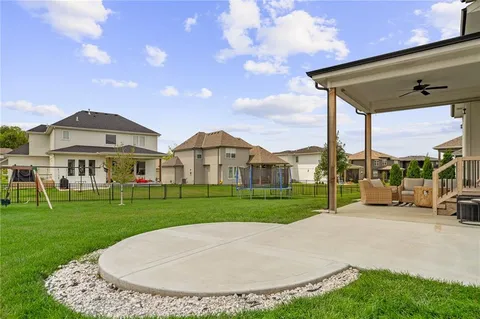 $700,000 | 9280 Barth Road, Lenexa, KS 66227