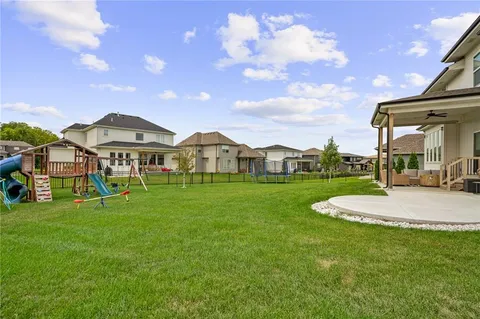 $700,000 | 9280 Barth Road, Lenexa, KS 66227