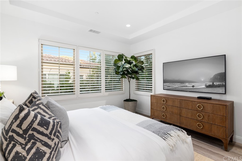 36 Cipresso Irvine, CA 92618 - Photo 16 of 55