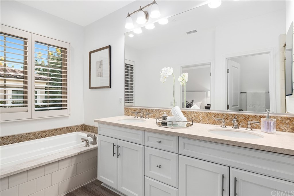 36 Cipresso Irvine, CA 92618 - Photo 17 of 55