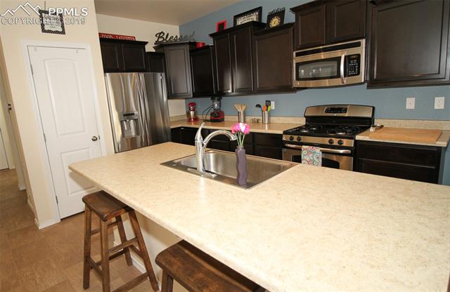 1606 Smokey Ridge Way Colorado Springs, CO 80921 - Photo 10 of 36