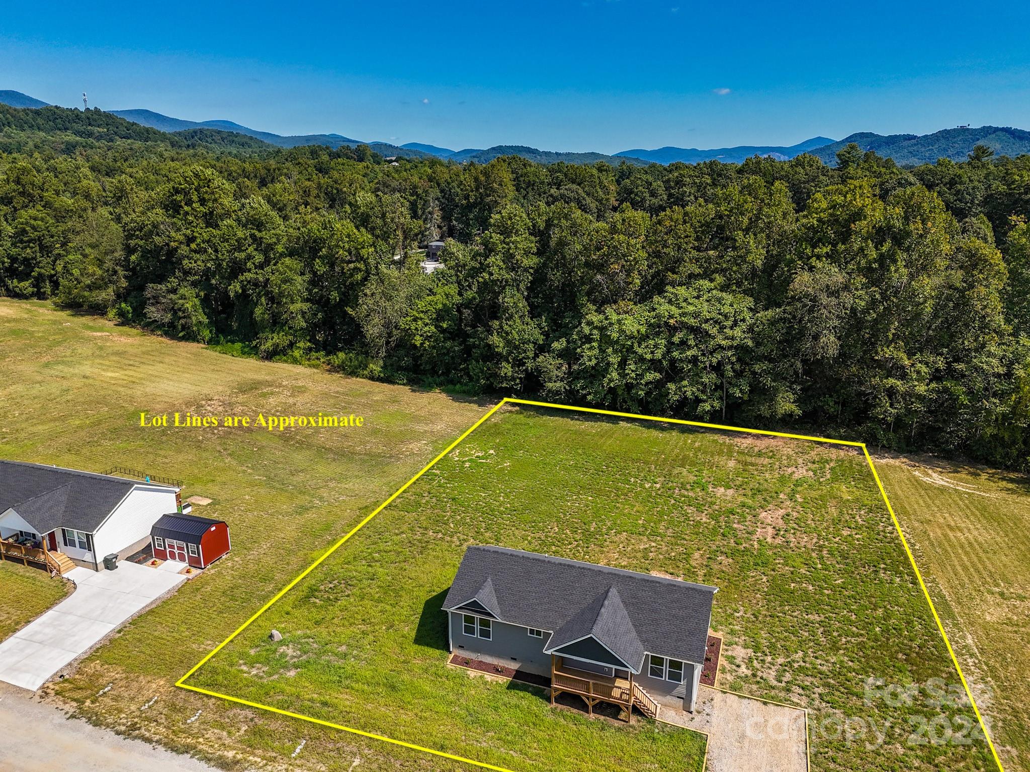 205 Tuttle Road Hendersonville, NC 28792 - Photo 5 of 41 Gallery Image 5