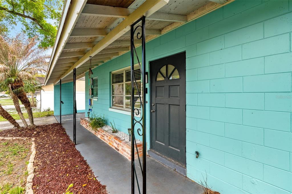 2923 Conway Gardens Road Orlando, FL 32806 - Photo 28 of 28 a view of a house with a street