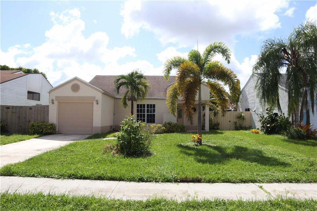 23189 Bentley Place Boca Raton, FL 33433 - Photo 1 of 23 Photo 1