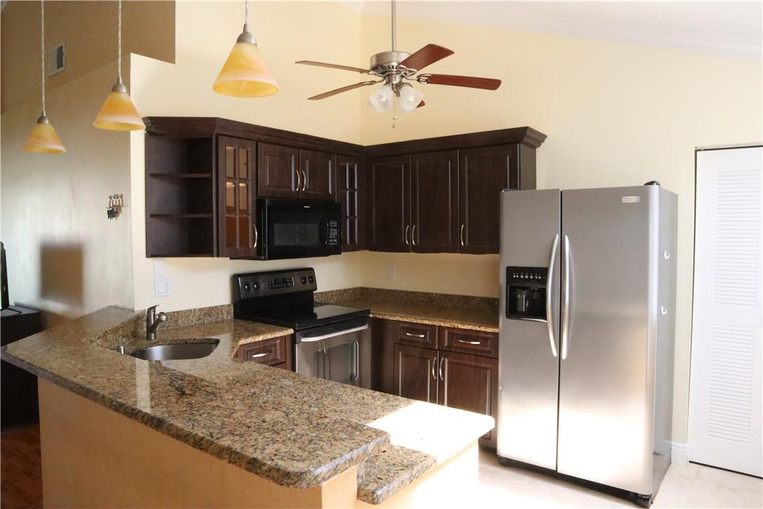 23189 Bentley Place Boca Raton, FL 33433 - Photo 5 of 23 Photo 5