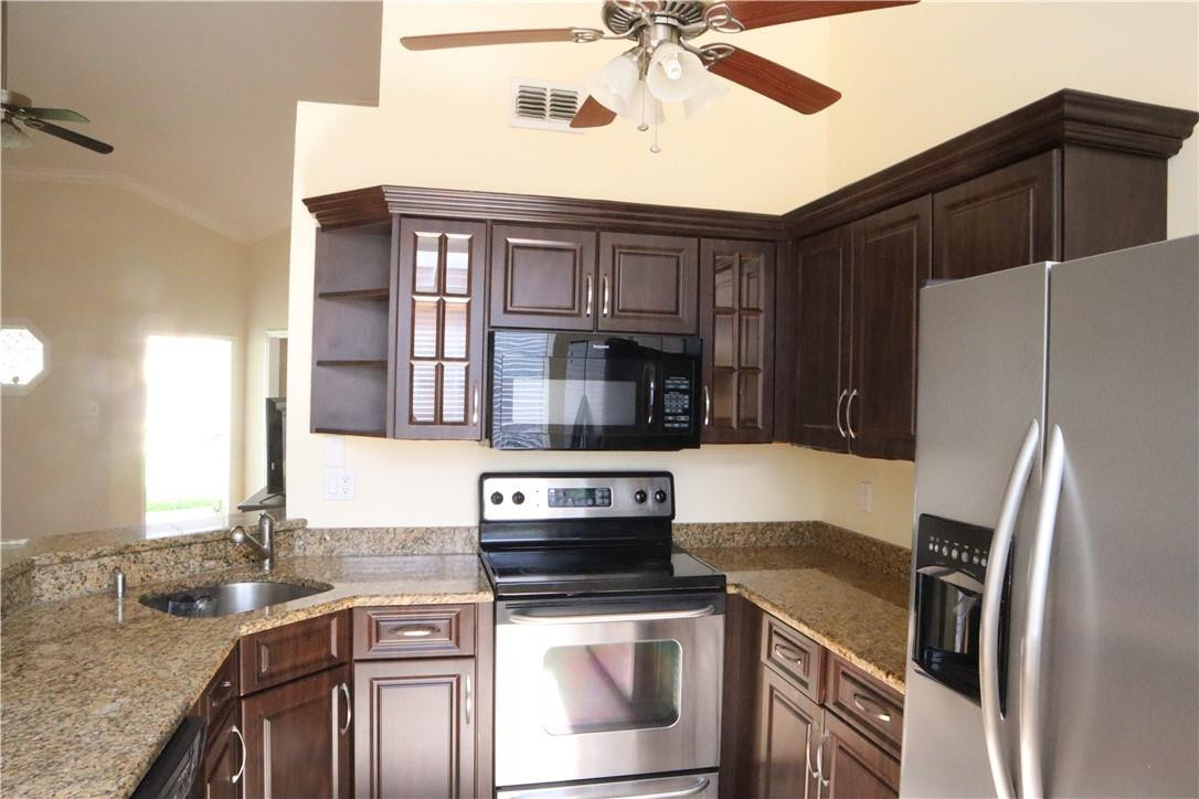 23189 Bentley Place Boca Raton, FL 33433 - Photo 6 of 23 Photo 6
