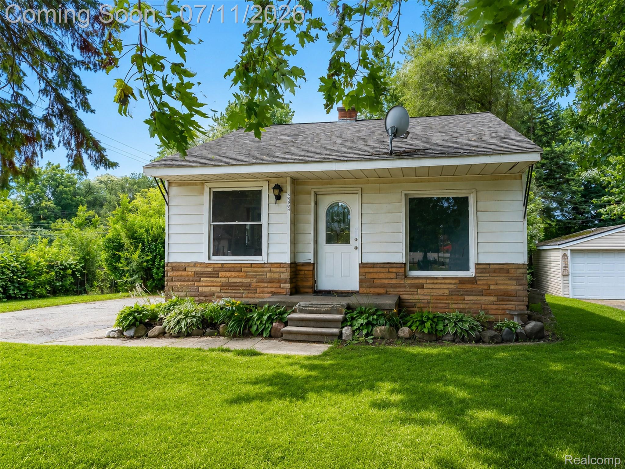 4855 Hatchery Road Waterford, MI 48329 - Photo 7 of 29 HatcheryRd_4855-3-ai.jpg
