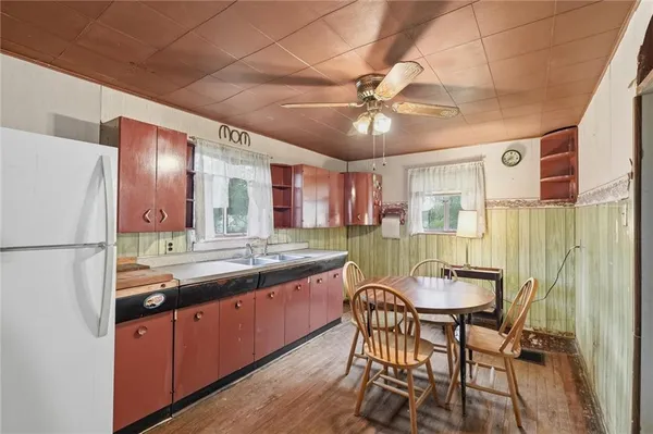 $149,900 | 1058 Thompson Run Road, West Mifflin, PA 15122