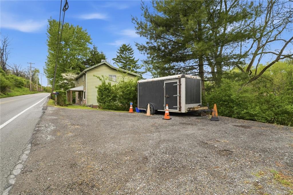 1058 Thompson Run Road West Mifflin, PA 15122 - Photo 4 of 50