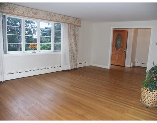 36 Sandrick Road Belmont, MA 02478 - Photo 13 of 15 Gallery Image 13