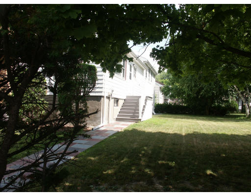 36 Sandrick Road Belmont, MA 02478 - Photo 5 of 15 Gallery Image 5