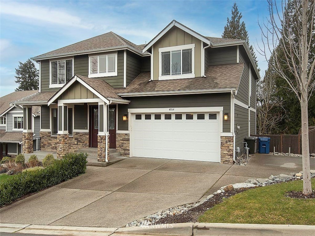 4714 Northeast 25th Street Renton, WA 98059 - Photo 2 of 40
