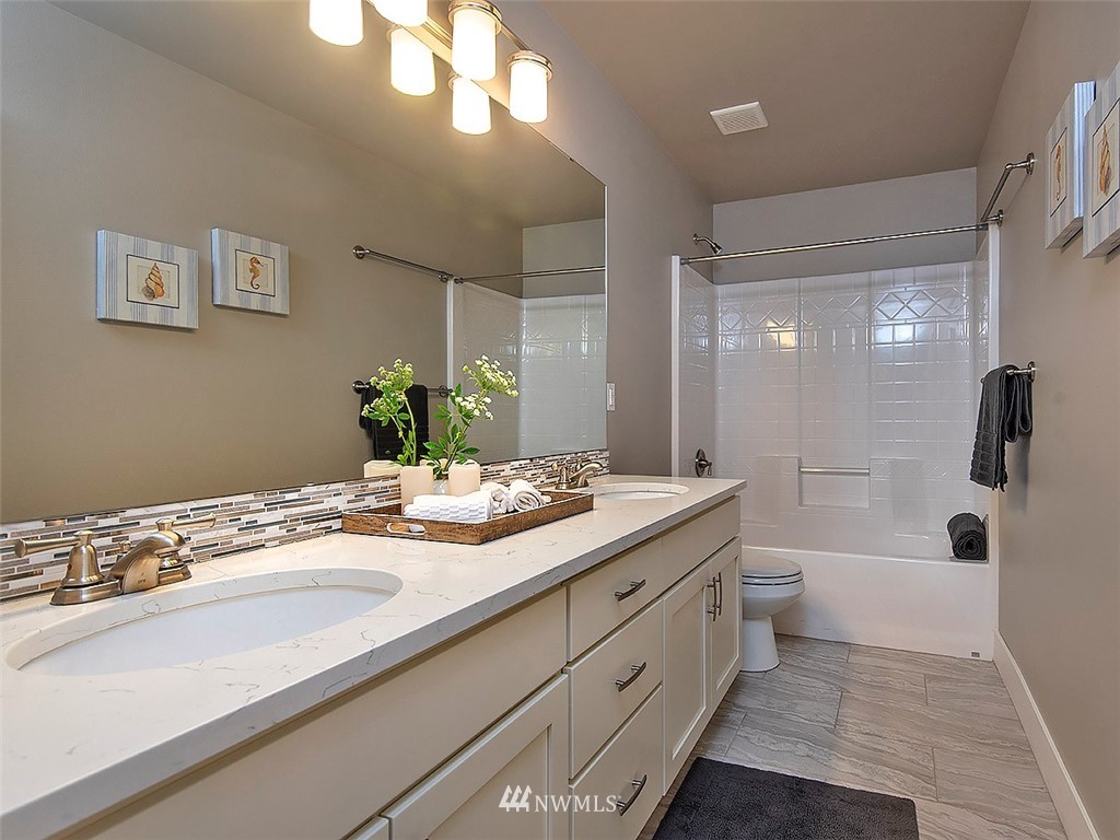 4714 Northeast 25th Street Renton, WA 98059 - Photo 24 of 40
