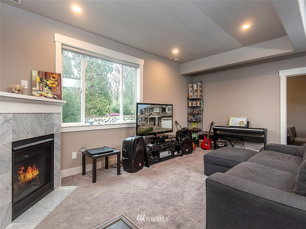 4714 Northeast 25th Street Renton, WA 98059 - Photo 32 of 40