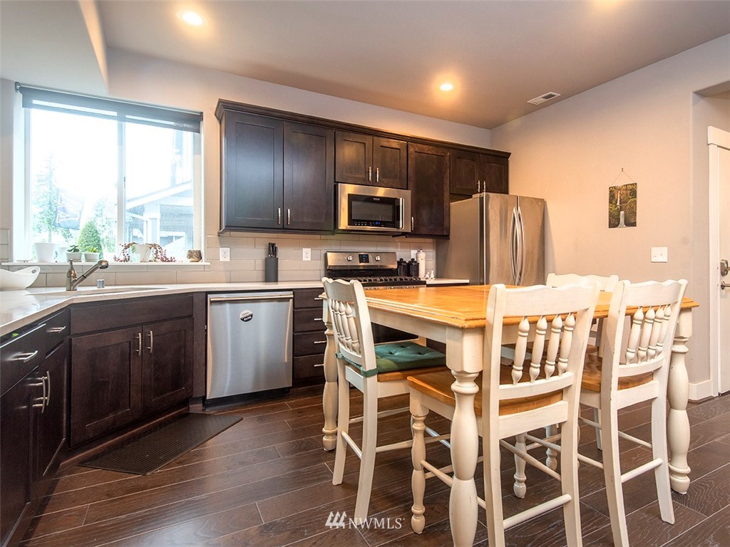 4714 Northeast 25th Street Renton, WA 98059 - Photo 33 of 40