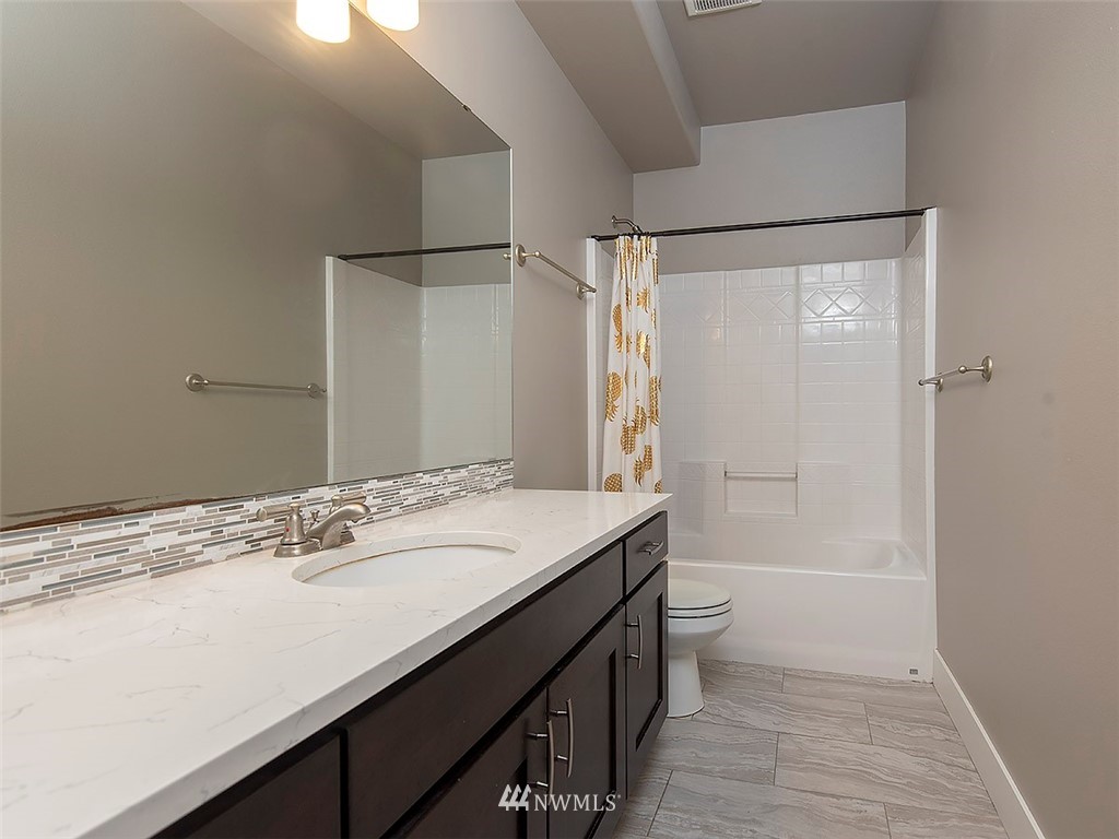 4714 Northeast 25th Street Renton, WA 98059 - Photo 35 of 40