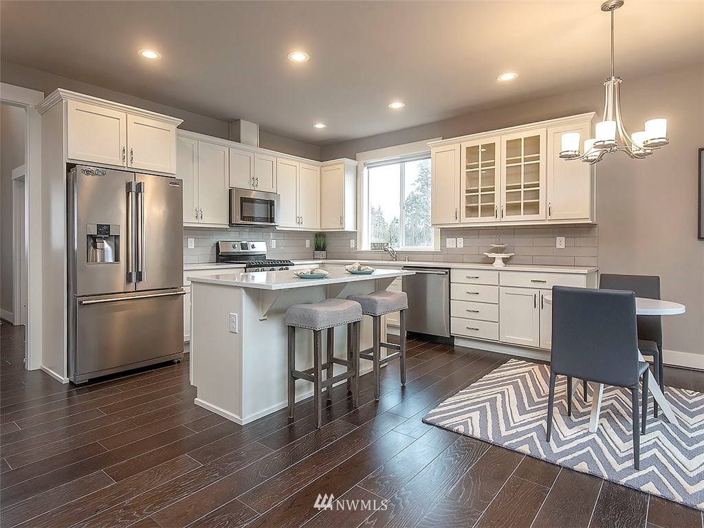 4714 Northeast 25th Street Renton, WA 98059 - Photo 8 of 40