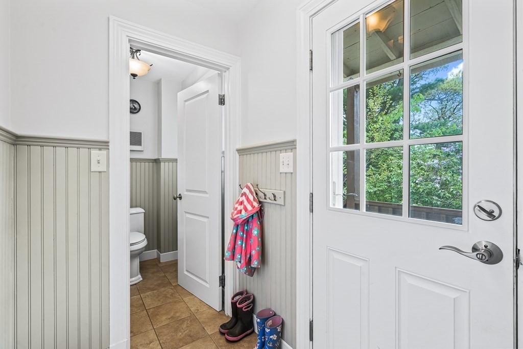 11 Sargent Road Winchester, MA 01890 - Photo 18 of 40