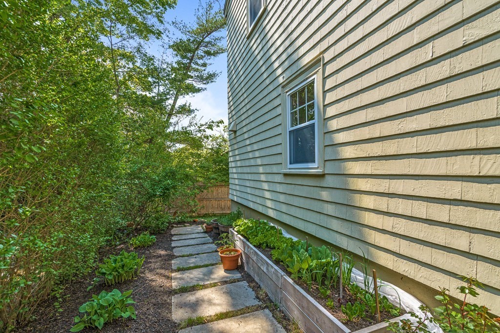11 Sargent Road Winchester, MA 01890 - Photo 38 of 40