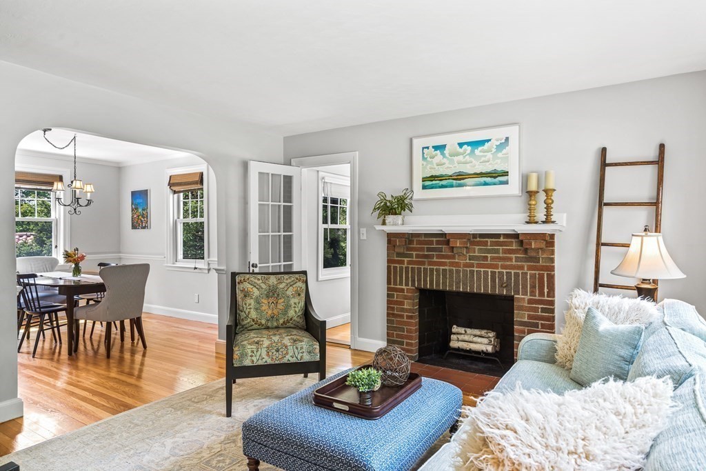 11 Sargent Road Winchester, MA 01890 - Photo 4 of 40