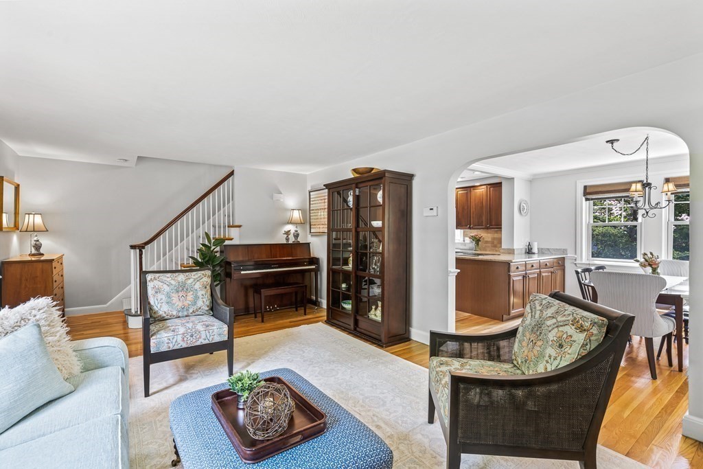 11 Sargent Road Winchester, MA 01890 - Photo 5 of 40