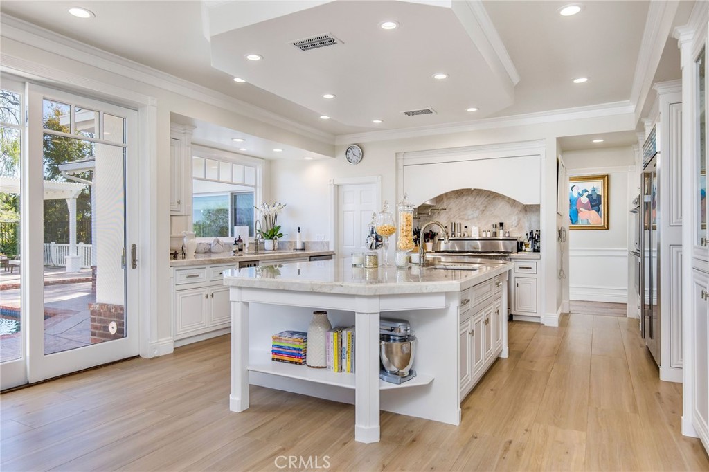 24965 Kit Carson Road Hidden Hills, CA 91302 - Photo 11 of 48