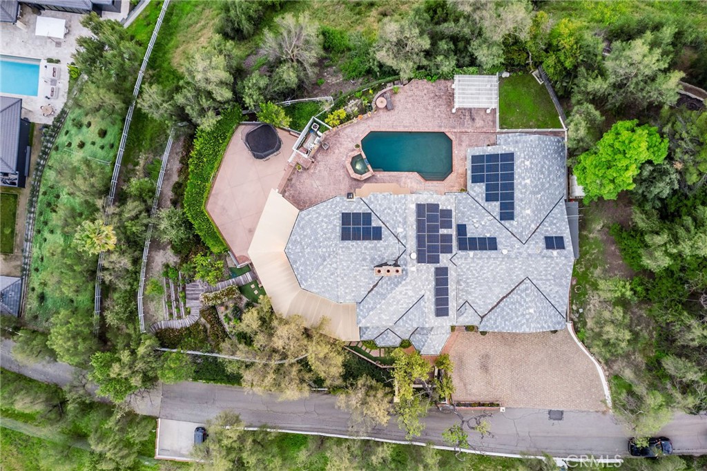 24965 Kit Carson Road Hidden Hills, CA 91302 - Photo 25 of 48