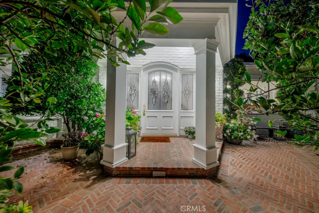 24965 Kit Carson Road Hidden Hills, CA 91302 - Photo 45 of 48