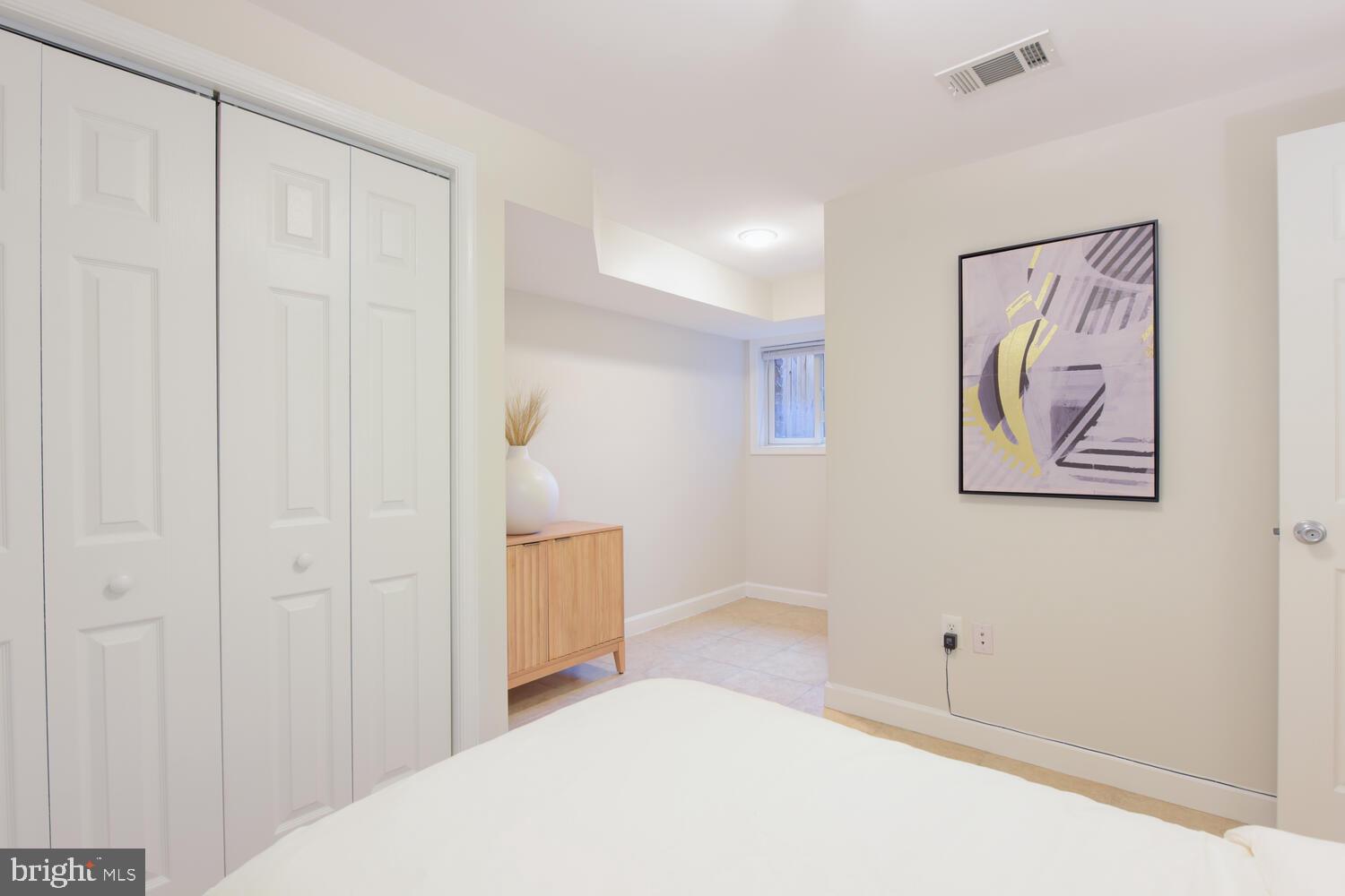 125 Randolph Place Northwest Washington, DC 20001 - Photo 37 of 51 LL Unit: Desk Nook in Bedroom