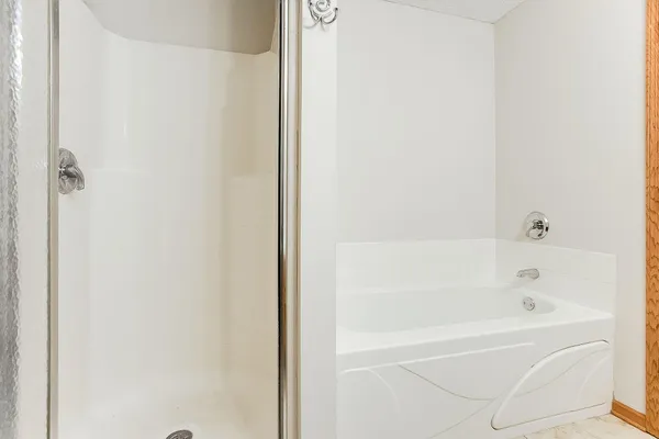 $2,295 | 5040 Holly Lane North, Unit 3, Plymouth, MN 55446