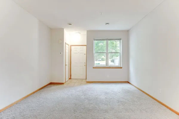 $2,295 | 5040 Holly Lane North, Unit 3, Plymouth, MN 55446