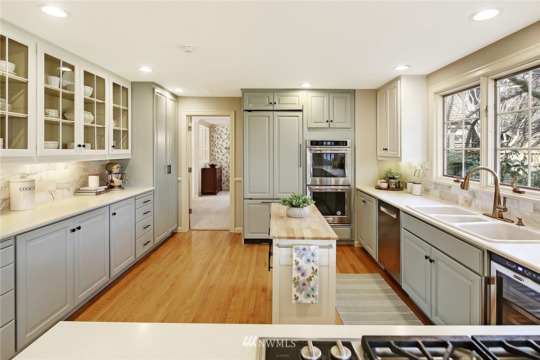 6600 Northeast Windermere Road Seattle, WA 98115 - Photo 14 of 40