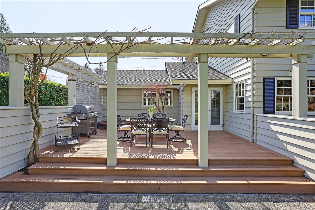 6600 Northeast Windermere Road Seattle, WA 98115 - Photo 36 of 40