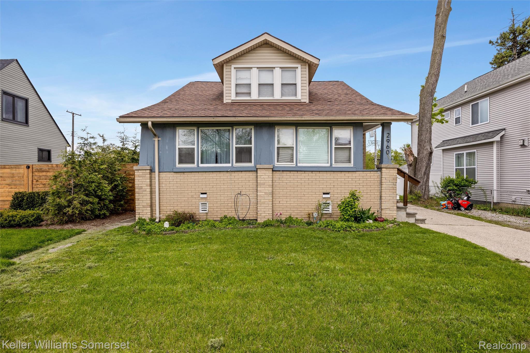 2960 Kenmore Road Berkley, MI 48072 - Photo 3 of 33 03-2960 Kenmore Rd 0031.jpg