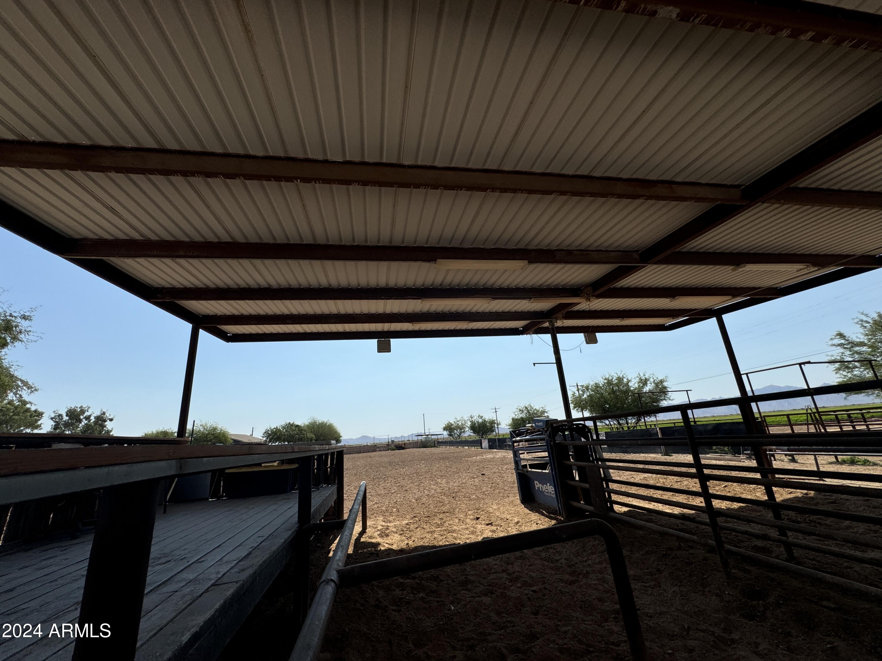 642 East Cornman Road Coolidge, AZ 85128 - Photo 43 of 63 a view of sitting space in the balcony