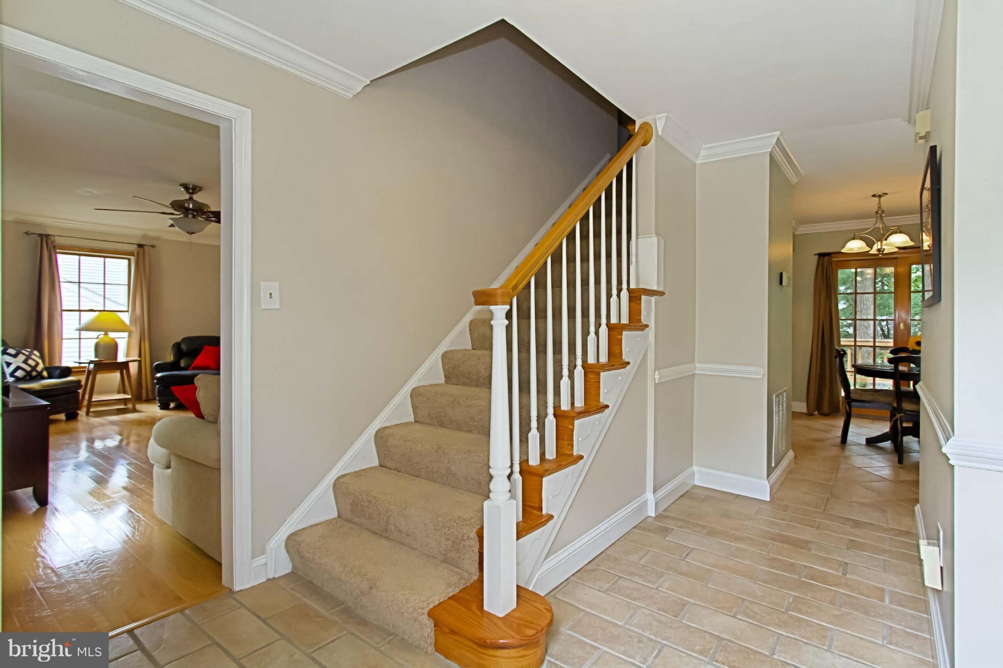 8312 Magic Leaf Road Springfield, VA 22153 - Photo 3 of 30 Gracious Foyer