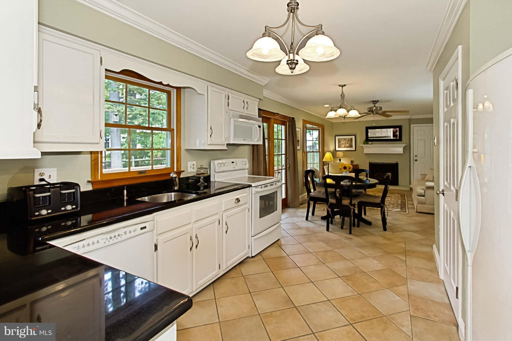 8312 Magic Leaf Road Springfield, VA 22153 - Photo 6 of 30 Kitchen