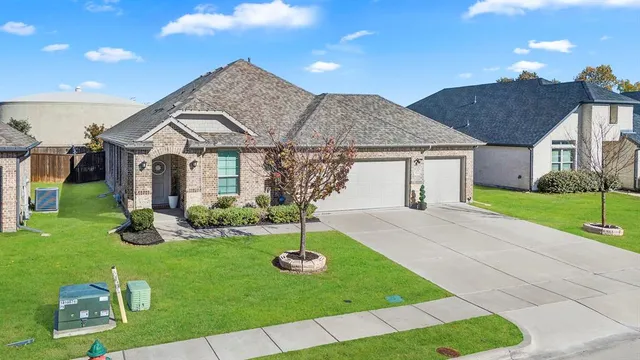 $349,990 | 534 Tuscany Drive, Forney, TX 75126