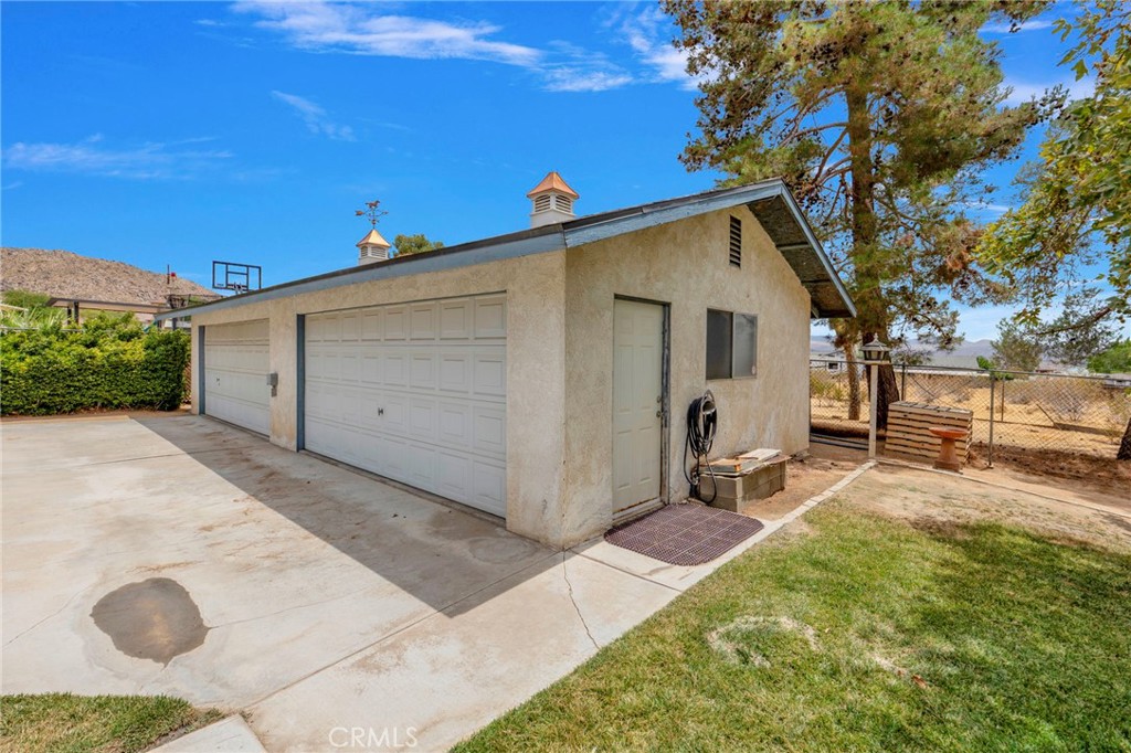23333 Taos Road Apple Valley, CA 92307 - Photo 36 of 59